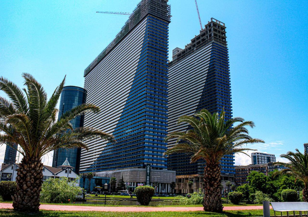 Orbi Batumi City Beach View Hotel Экстерьер фото