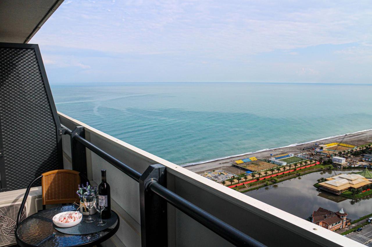Orbi Batumi City Beach View Hotel Экстерьер фото