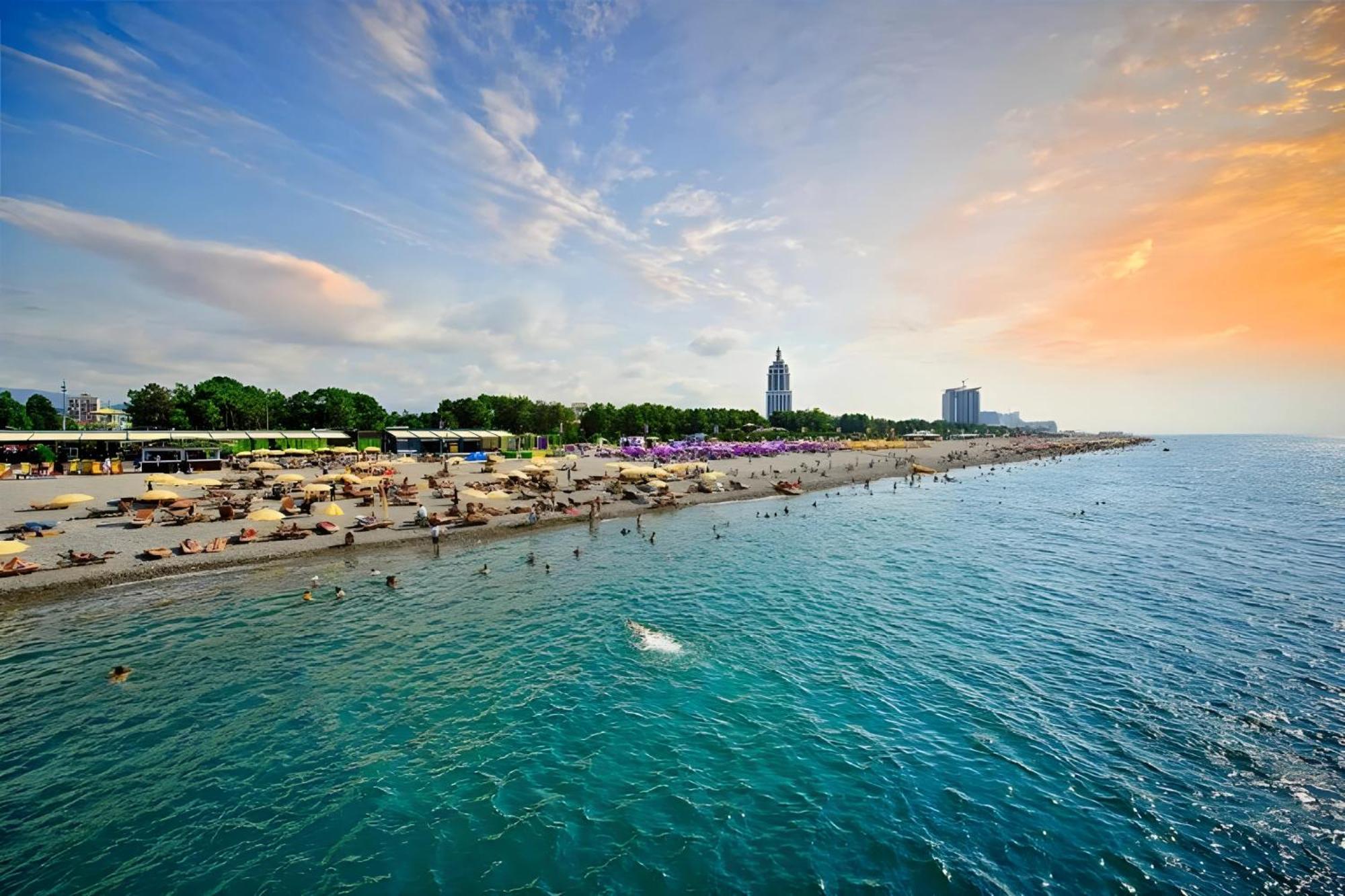 Orbi Batumi City Beach View Hotel Экстерьер фото