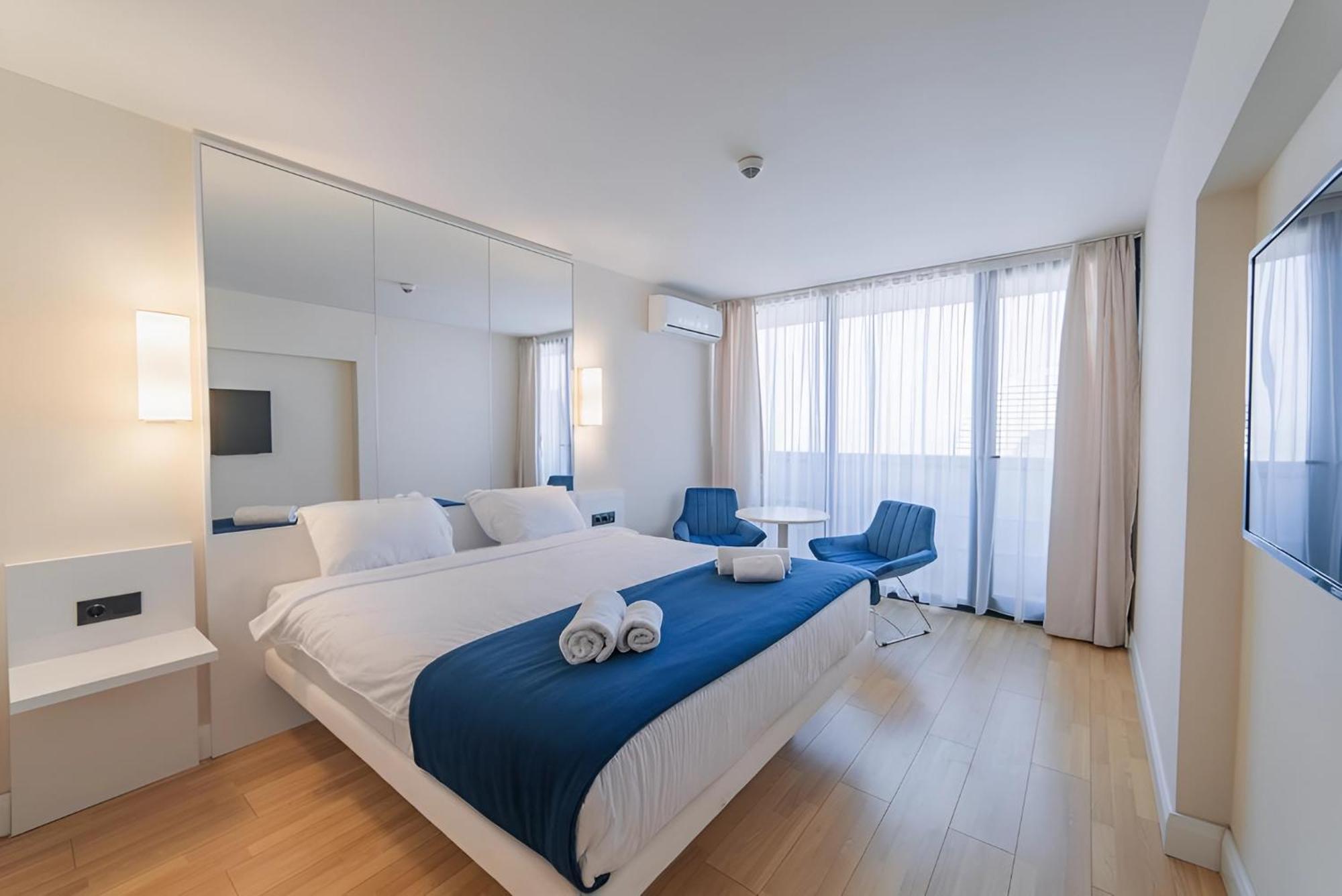 Orbi Batumi City Beach View Hotel Экстерьер фото