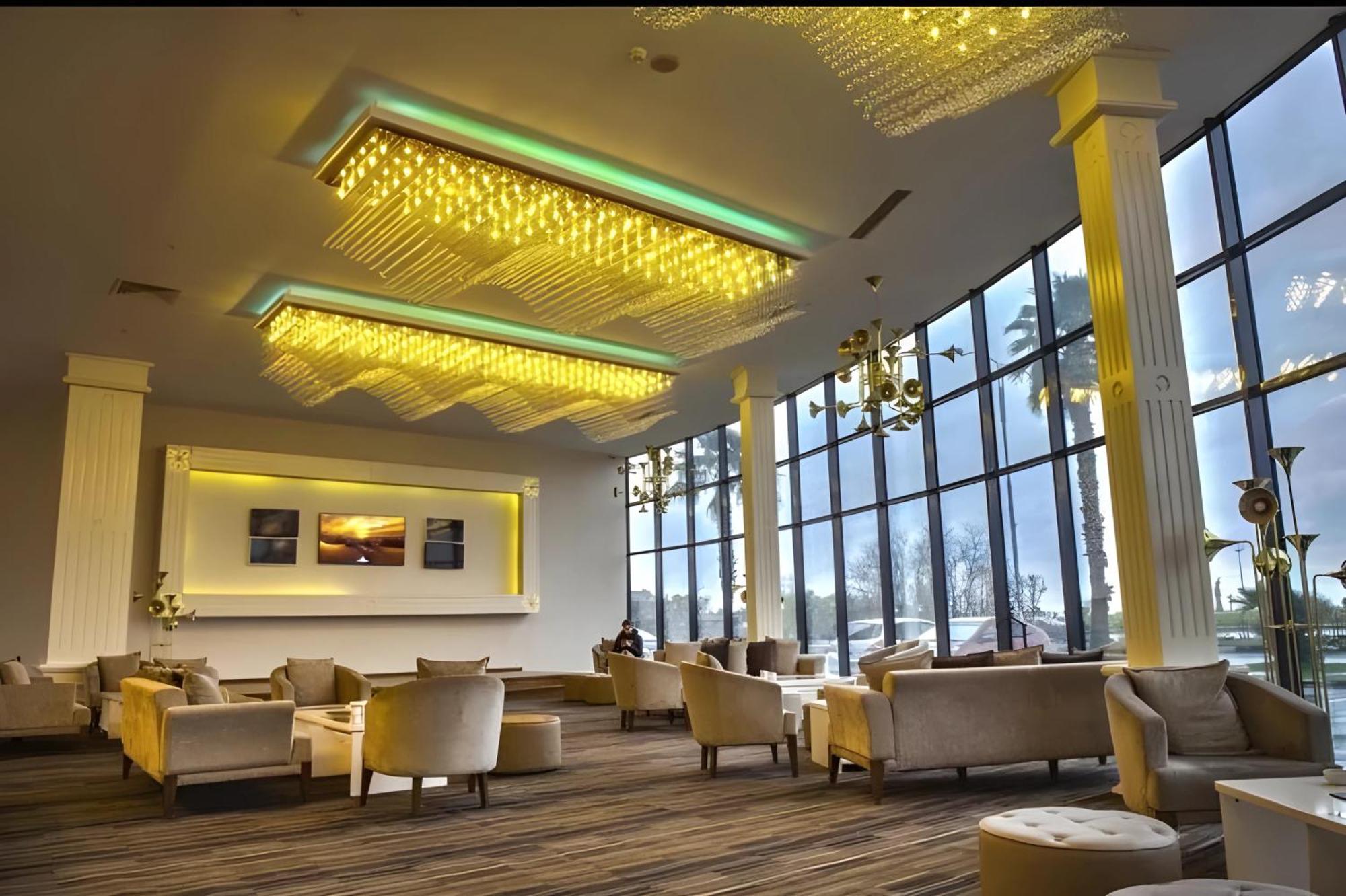 Orbi Batumi City Beach View Hotel Экстерьер фото
