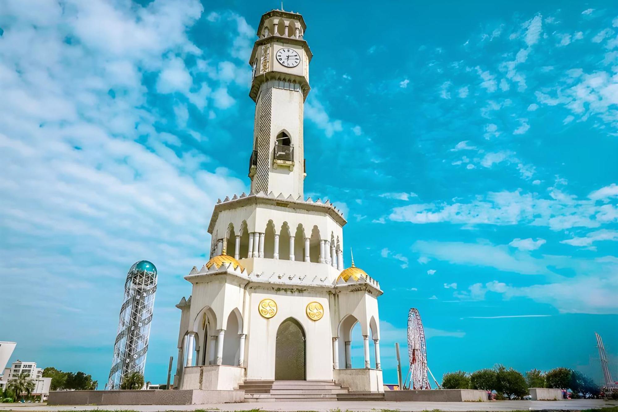 Orbi Batumi City Beach View Hotel Экстерьер фото