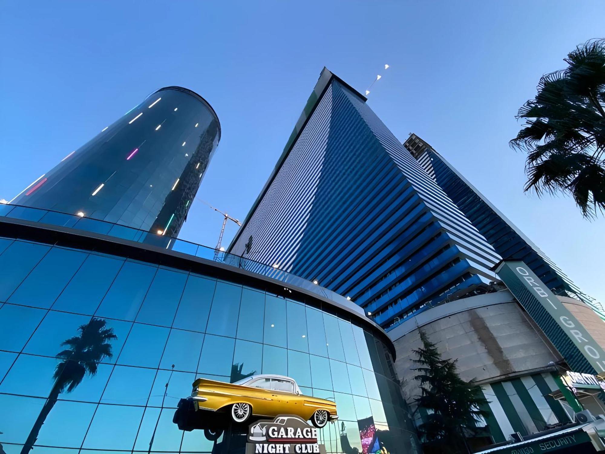 Orbi Batumi City Beach View Hotel Экстерьер фото