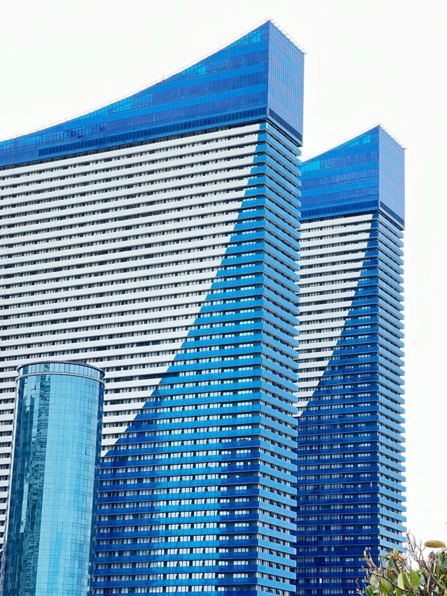 Orbi Batumi City Beach View Hotel Экстерьер фото