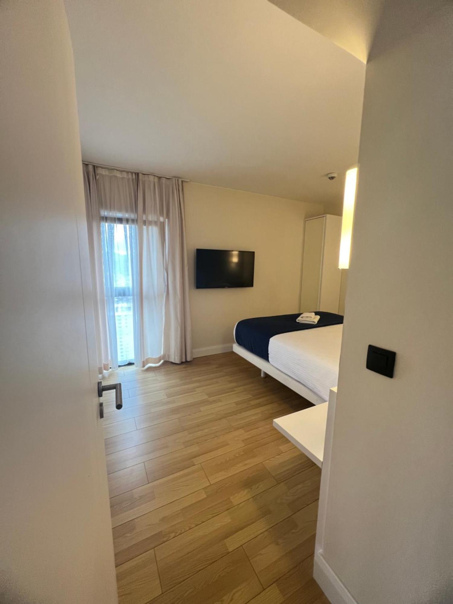 Orbi Batumi City Beach View Hotel Экстерьер фото